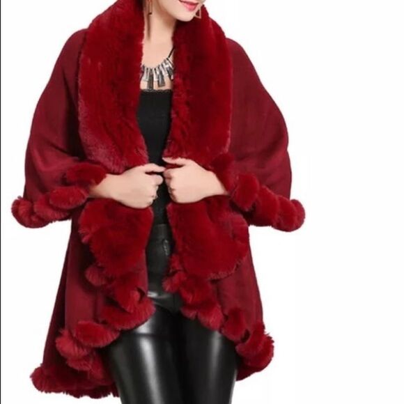 ⭐️Host Pickx3⭐️Elegant Faux Fur Trimmed Layered Shawl/Cape Coat - Picture 5 of 6
